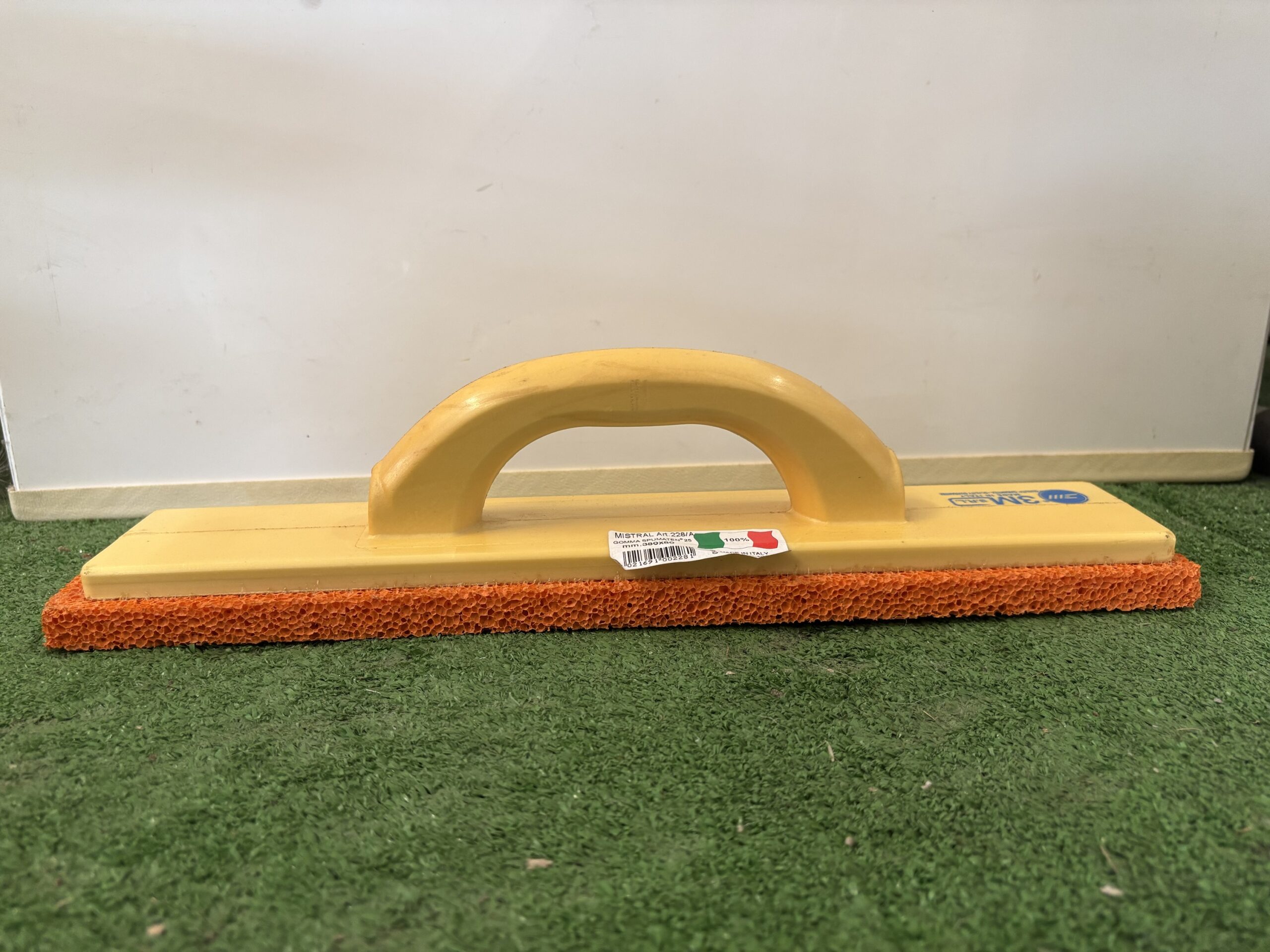 frattazzo mistral mod 228 gomma spugna arancio, per intonaco tradizionale. mm 380 x 80