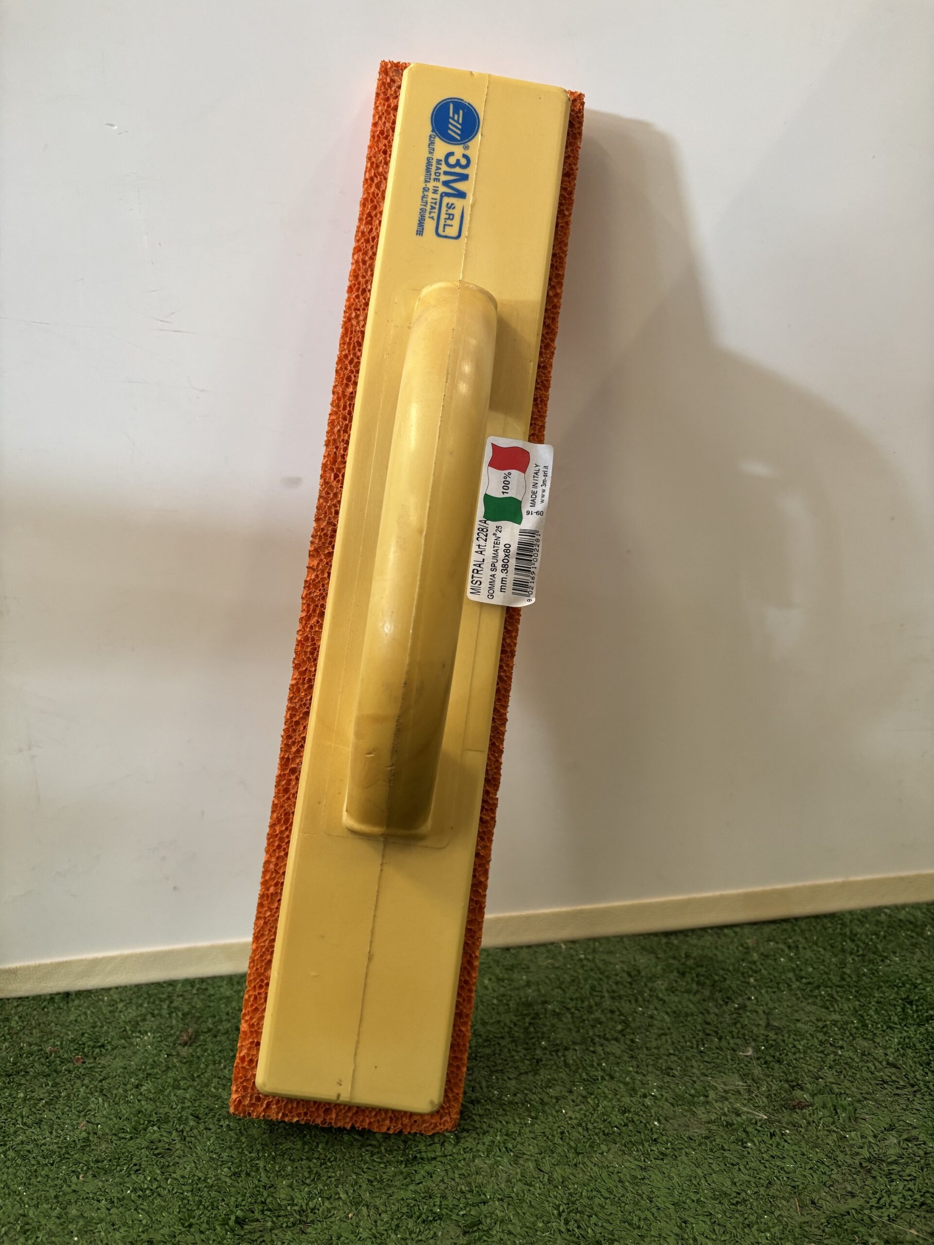 frattazzo mistral mod 228 gomma spugna arancio, per intonaco tradizionale. mm 380 x 80 - immagine 3